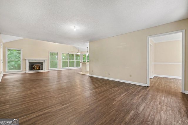 6160 Picketts Ridge NW, Acworth, GA 30101
