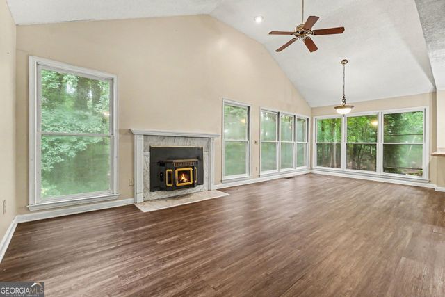 6160 Picketts Ridge NW, Acworth, GA 30101