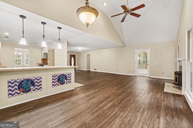 6160 Picketts Ridge NW, Acworth, GA 30101