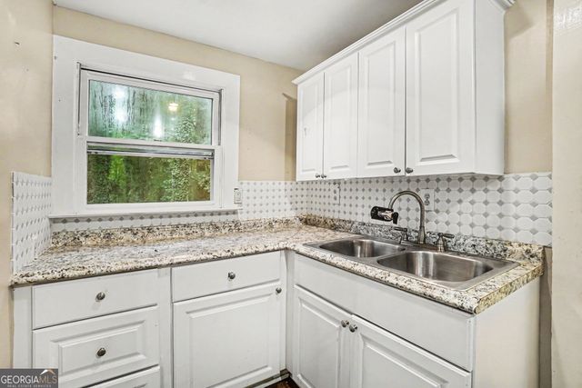 6160 Picketts Ridge NW, Acworth, GA 30101