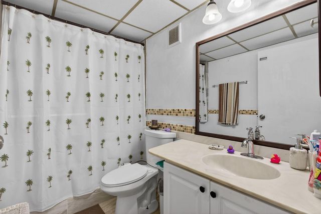5900 NW 44th Street 115, Lauderhill, FL 33319