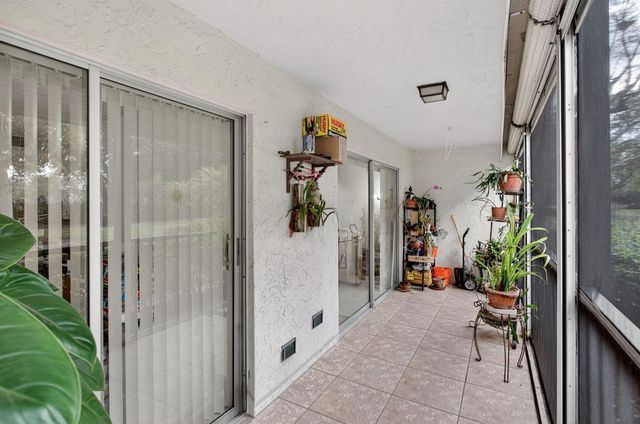 5900 NW 44th Street 115, Lauderhill, FL 33319