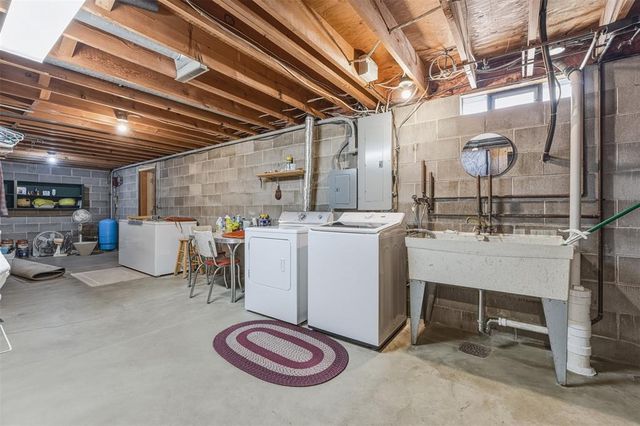 4731 Clairemont Avenue, Eau Claire, WI 54703