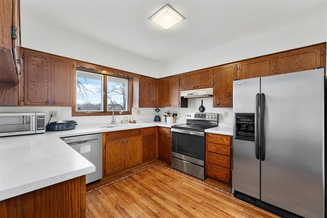 4731 Clairemont Avenue, Eau Claire, WI 54703