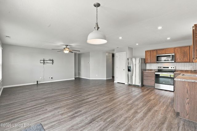 124 Gadwall Ct, Shepherdsville, KY 40165