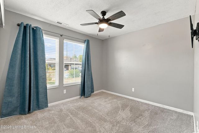 124 Gadwall Ct, Shepherdsville, KY 40165