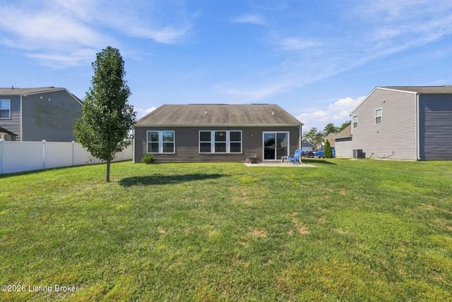 124 Gadwall Ct, Shepherdsville, KY 40165