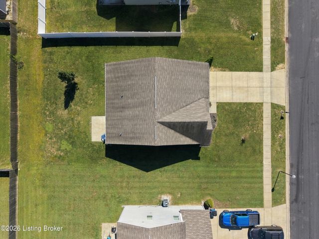 124 Gadwall Ct, Shepherdsville, KY 40165
