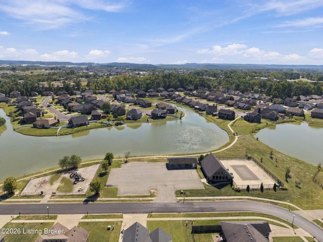 124 Gadwall Ct, Shepherdsville, KY 40165