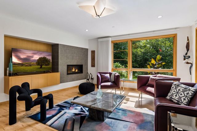 11895 Douglynn Drive, Minnetonka, MN 55343