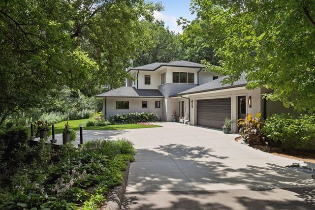 11895 Douglynn Drive, Minnetonka, MN 55343
