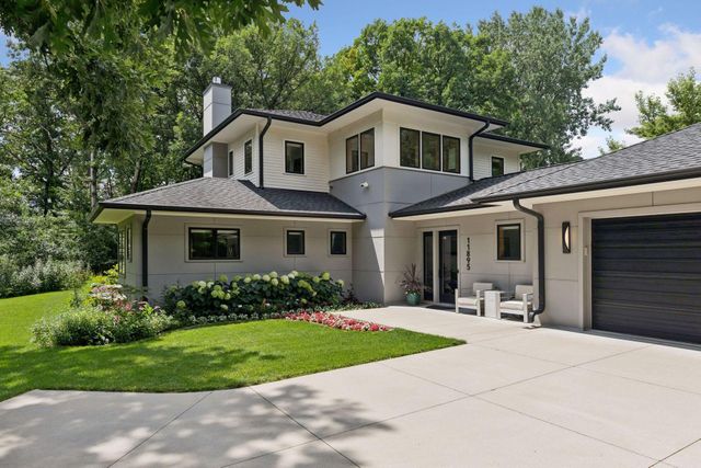 11895 Douglynn Drive, Minnetonka, MN 55343
