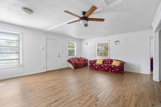921 43rd Street, West Palm Beach, FL 33407