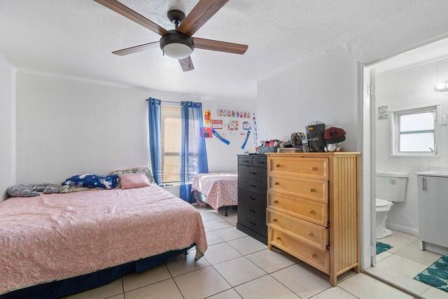 921 43rd Street, West Palm Beach, FL 33407