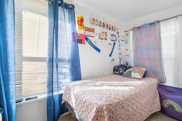 921 43rd Street, West Palm Beach, FL 33407
