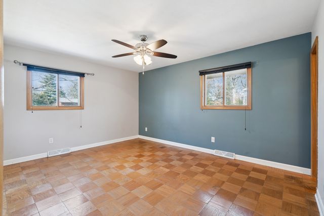 5019 34th Avenue A, Moline, IL 61265