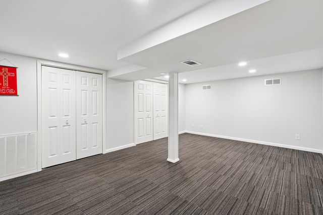 5019 34th Avenue A, Moline, IL 61265