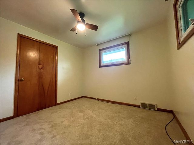1054 Woodstock Avenue, Tonawanda, NY 14150