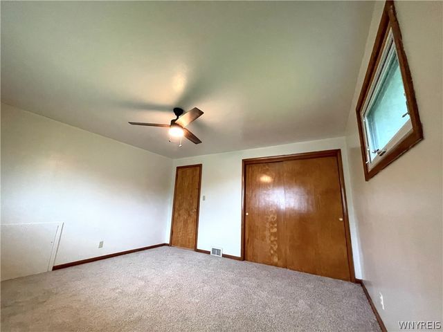 1054 Woodstock Avenue, Tonawanda, NY 14150