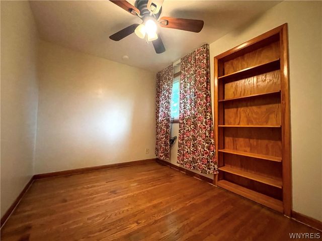 1054 Woodstock Avenue, Tonawanda, NY 14150