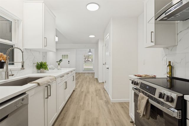 354 Brookview Drive, Garland, TX 75043