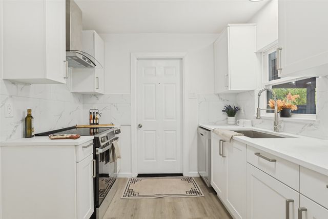 354 Brookview Drive, Garland, TX 75043