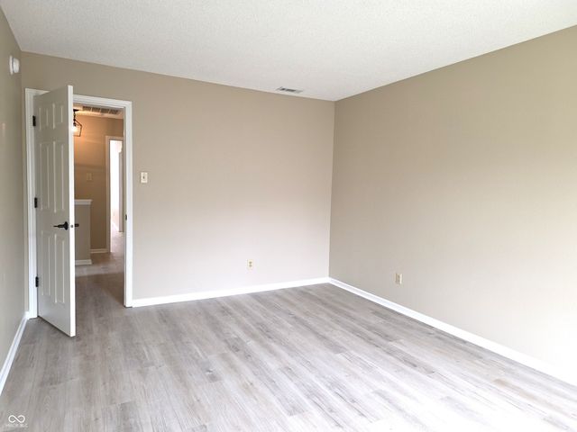 2367 Collins Way, Greenfield, IN 46140