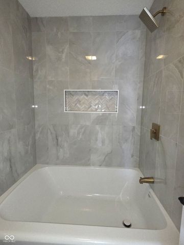 2367 Collins Way, Greenfield, IN 46140