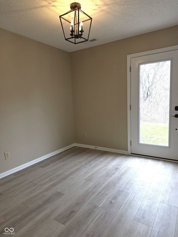 2367 Collins Way, Greenfield, IN 46140