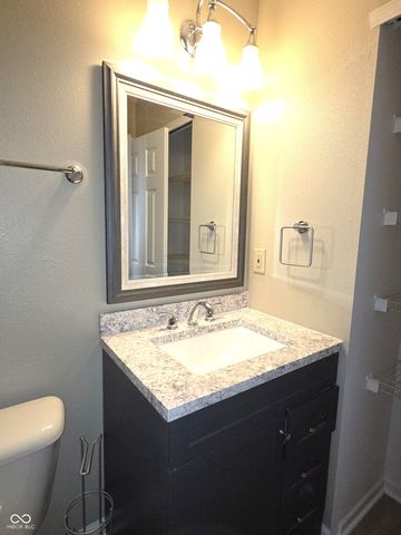 2367 Collins Way, Greenfield, IN 46140