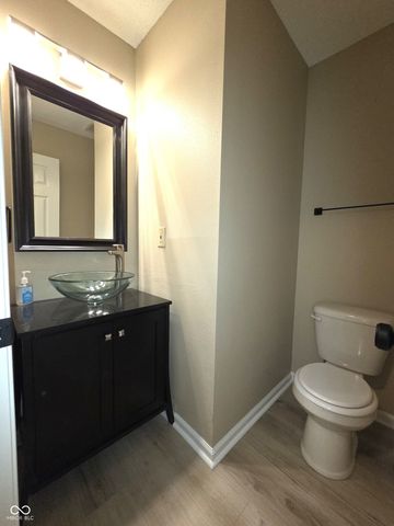 2367 Collins Way, Greenfield, IN 46140