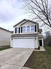 2367 Collins Way, Greenfield, IN 46140