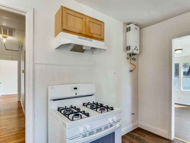 5433 Thomas Lane, River Oaks, TX 76114