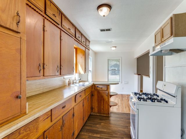 5433 Thomas Lane, River Oaks, TX 76114