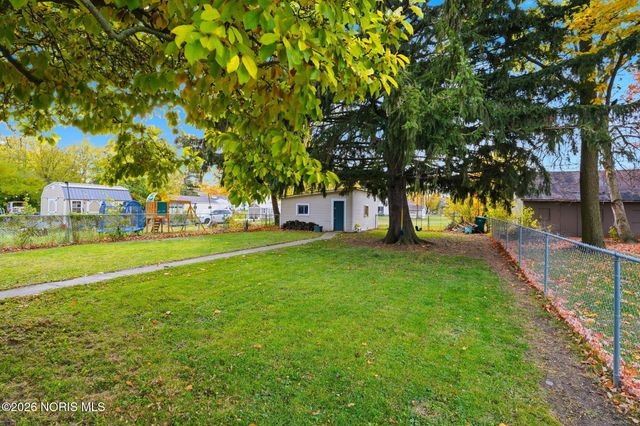 523 Center Street, Findlay, OH 45840