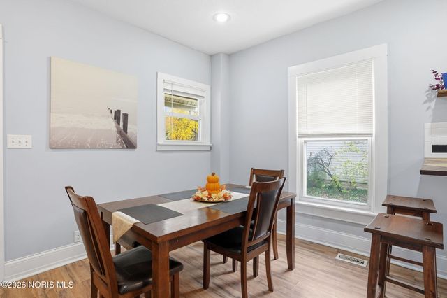 523 Center Street, Findlay, OH 45840