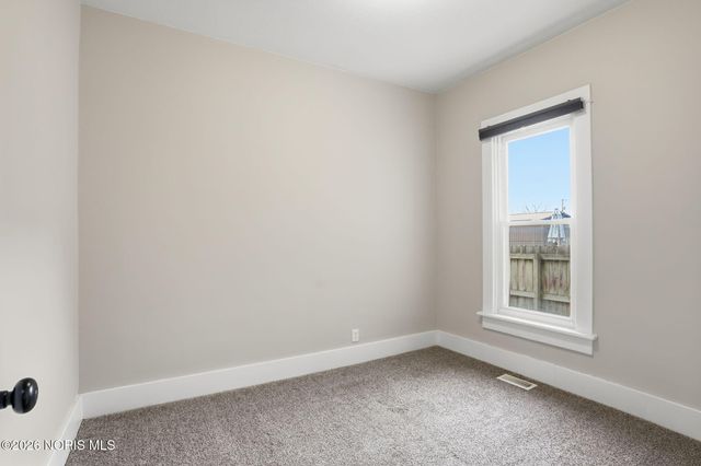 523 Center Street, Findlay, OH 45840