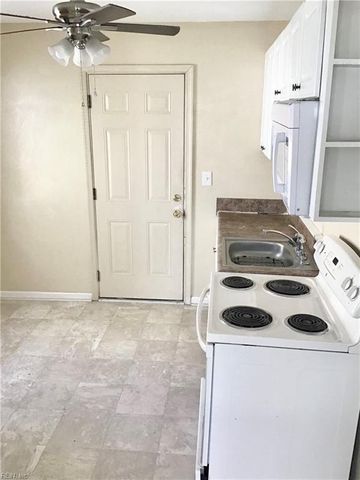 9624 7th Bay St Apt A, Norfolk, VA 23518