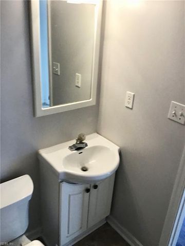 9624 7th Bay St Apt A, Norfolk, VA 23518