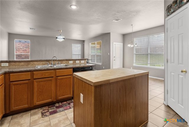 6304 Nessy Drive, Killeen, TX 76549