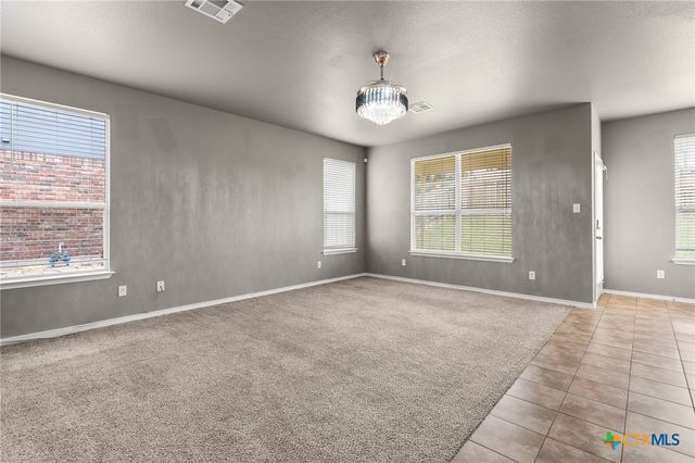 6304 Nessy Drive, Killeen, TX 76549