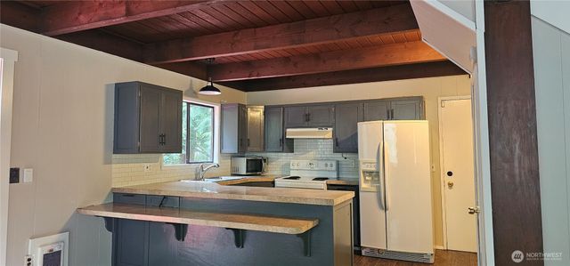 22635 Brookside Court SE, Yelm, WA 98597