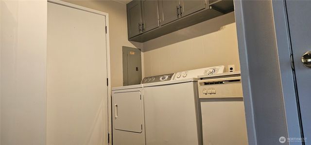 22635 Brookside Court SE, Yelm, WA 98597