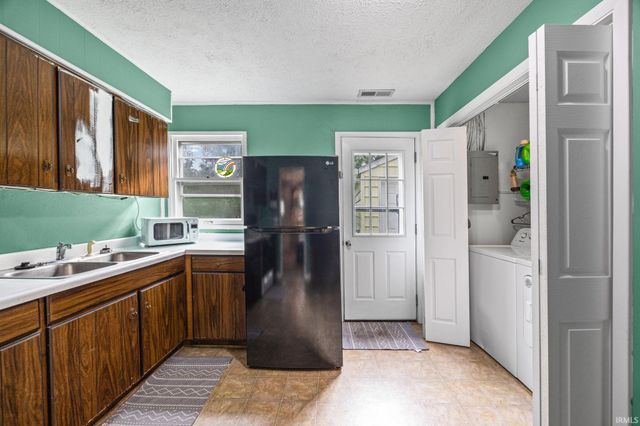 2405 Foxhall Drive, Lafayette, IN 47909