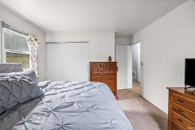 2405 Foxhall Drive, Lafayette, IN 47909