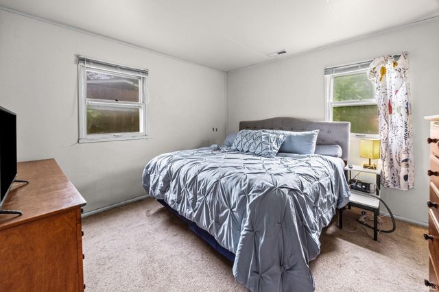 2405 Foxhall Drive, Lafayette, IN 47909