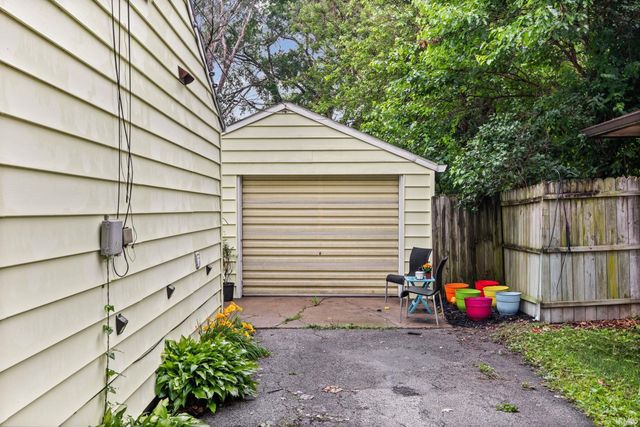 2405 Foxhall Drive, Lafayette, IN 47909