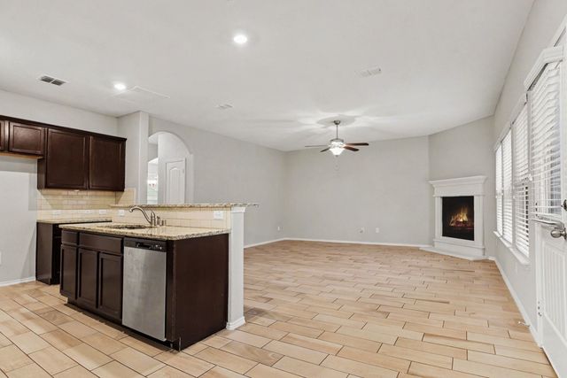 1009 N Churchill Drive, Fate, TX 75189