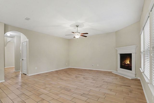 1009 N Churchill Drive, Fate, TX 75189