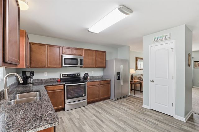 131 Colonial Walk, Pickens, SC 29671